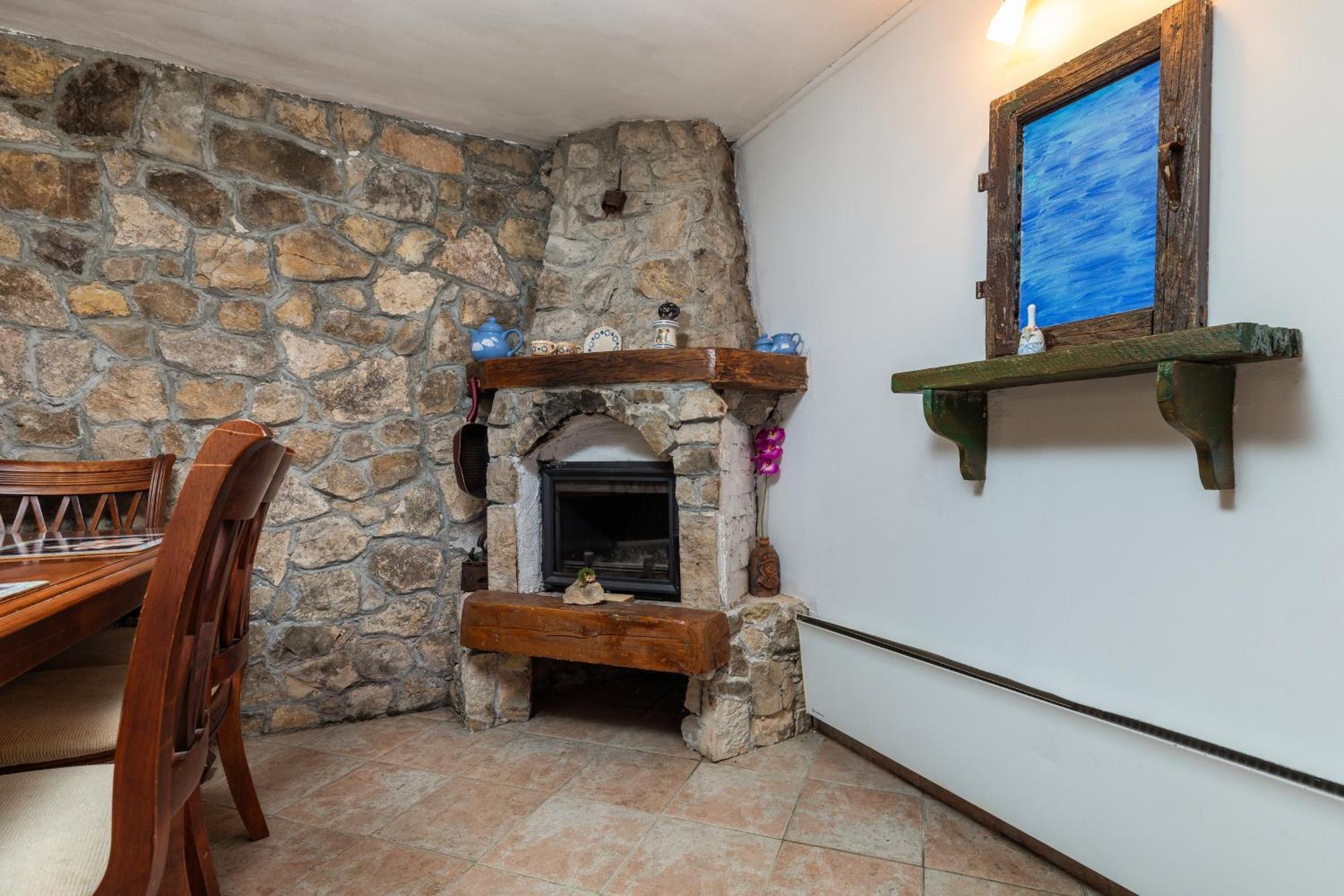 Ferienhaus Family Friendly House With A Swimming Pool - 23571