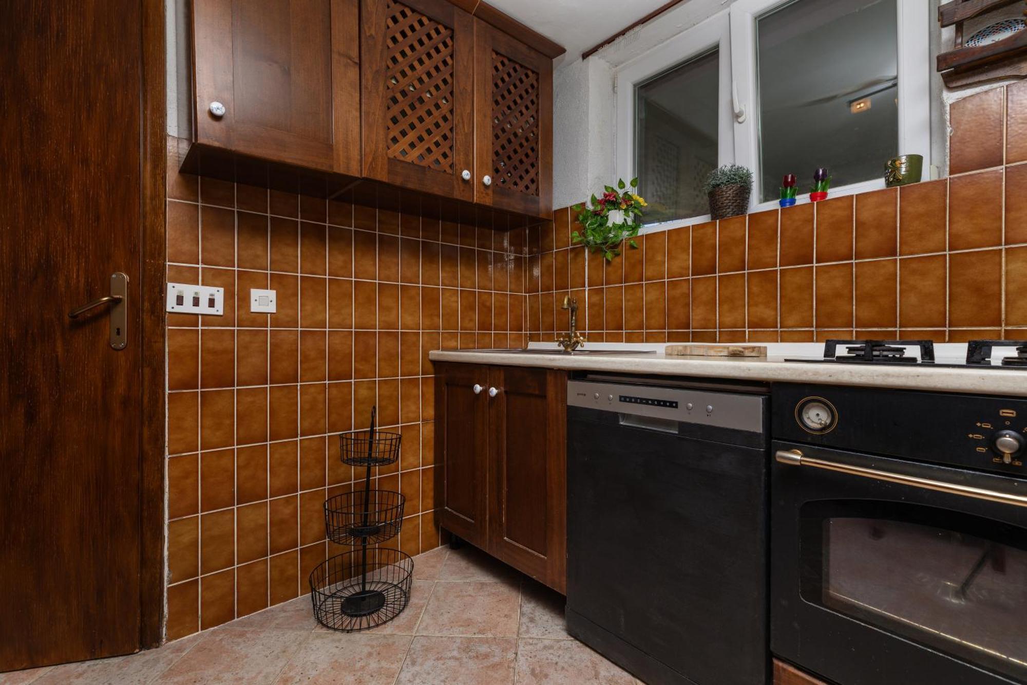 Family Friendly House With A Swimming Pool - 23571 * Makarska