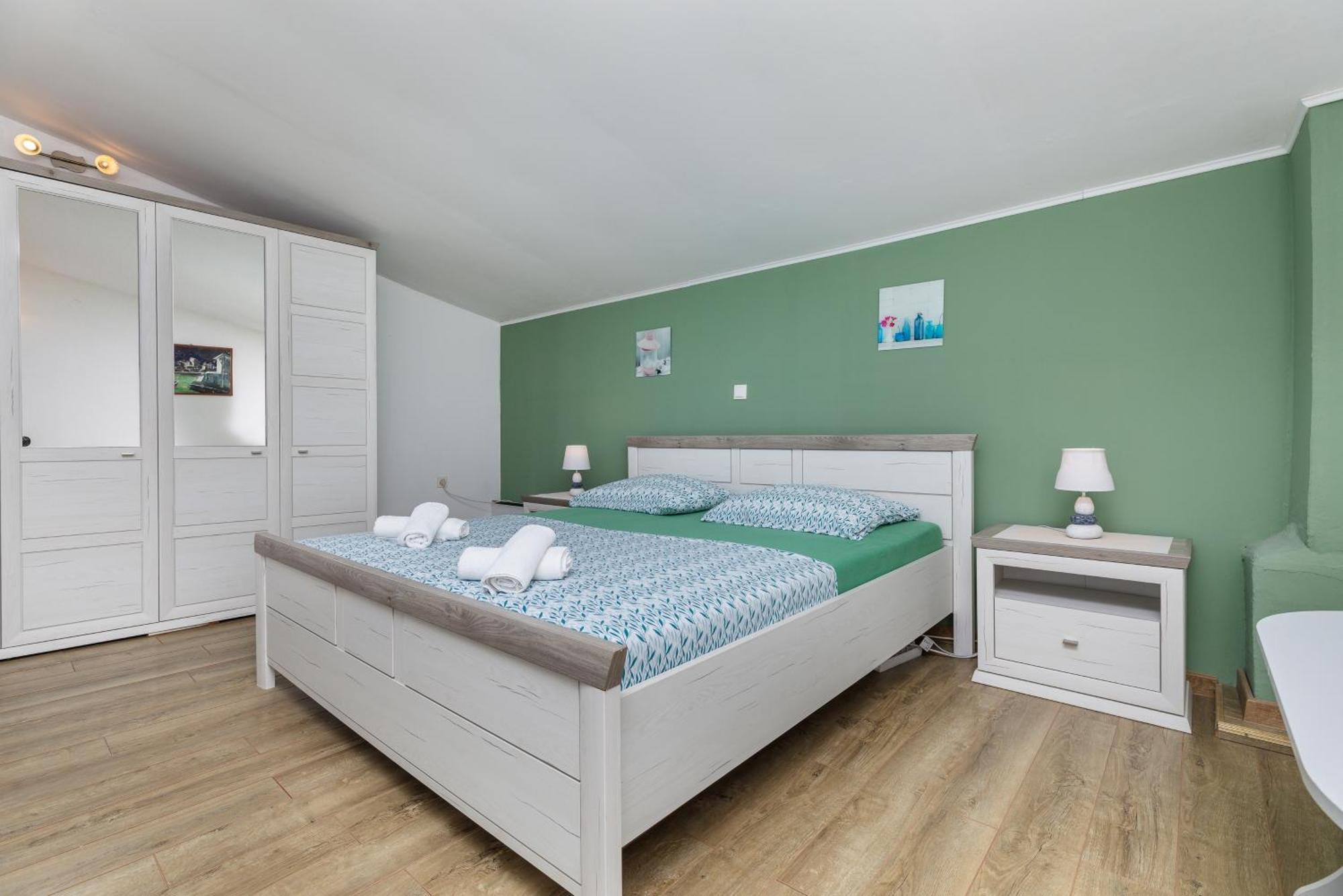 Family Friendly House With A Swimming Pool - 23571 Ferienhaus Makarska