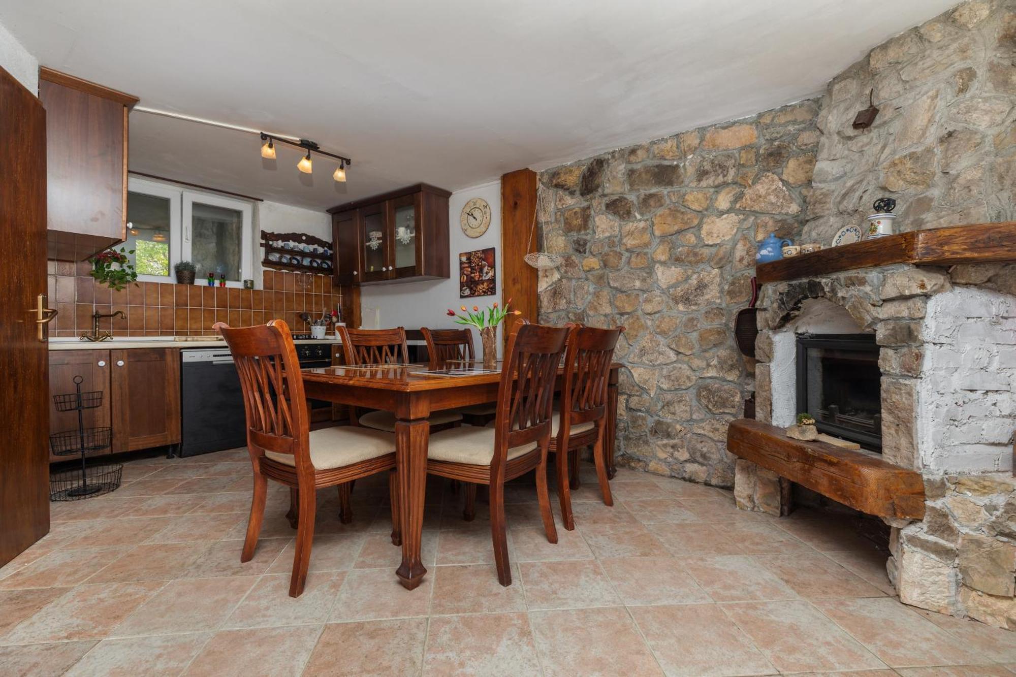 Family Friendly House With A Swimming Pool - 23571 Ferienhaus *
